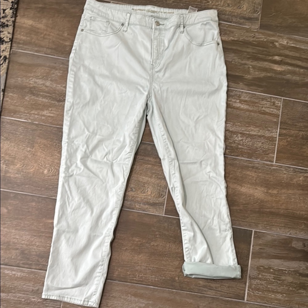 Chico's Blue Ankle Cropped Jeans with Classic Style